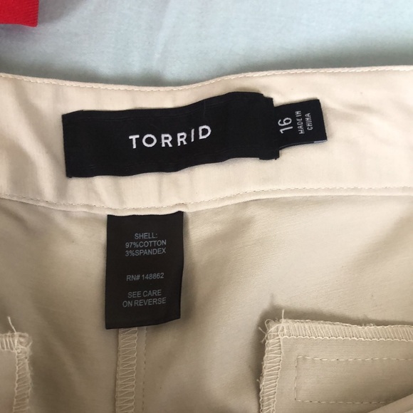 Torrid Shorts - Picture 2 of 3